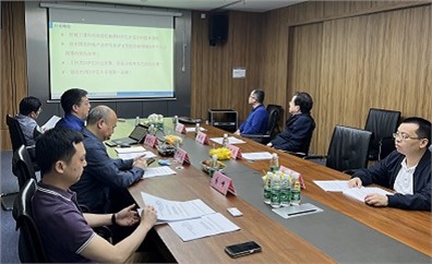 湖南省政協(xié)副主席、工商聯(lián)主席張健一行蒞臨進(jìn)芯電子指導(dǎo)工作